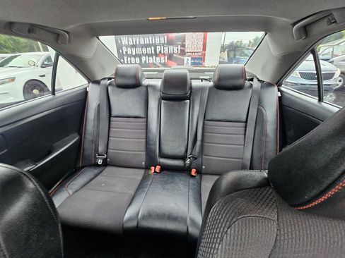 Used 2017 Toyota Camry LE FWD image 21