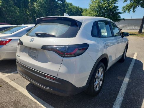 Certified 2024 Honda HR-V LX image 4