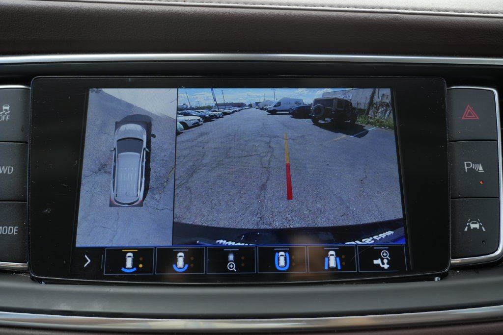 Used 2020 Buick Enclave Avenir w/ Avenir Technology Package AWD/4WD image 53