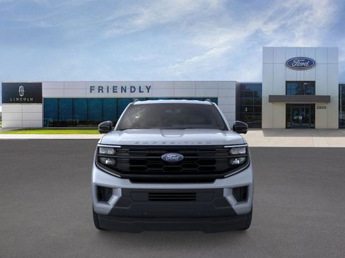 New 2026 Ford Expedition Active image 6