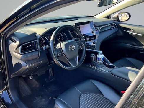 Used 2022 Toyota Camry SE FWD image 18