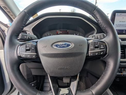 Used 2022 Ford Escape SEL image 20