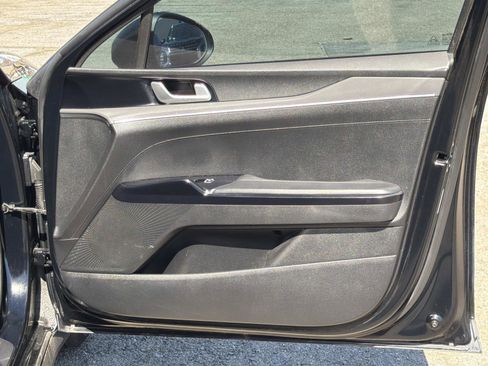 Used 2021 Kia K5 LX image 25