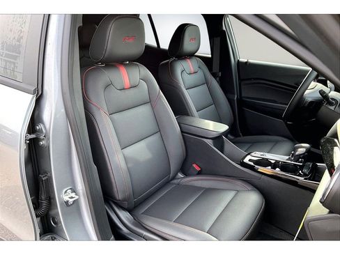 New 2026 Chevrolet Trax RS w/ Driver Confidence Package image 11