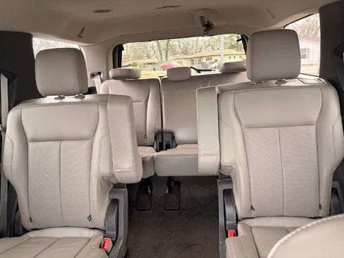 Certified 2020 Ford Expedition XLT w/ Equipment Group 201A image 27