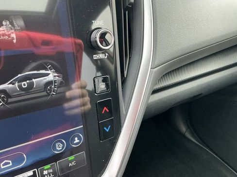 Used 2024 Subaru Crosstrek 2.0i Premium image 25