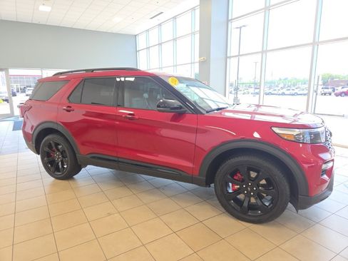 Used 2023 Ford Explorer ST w/ Equipment Group 401A image 5