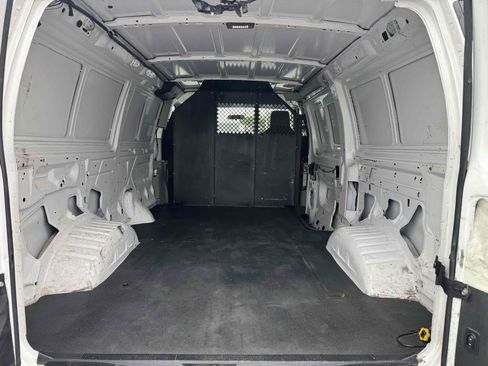 Used 2013 Ford E-150 and Econoline 150 image 6