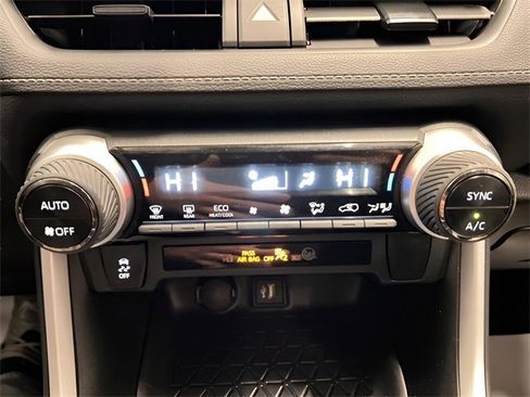 Used 2024 Toyota RAV4 LE image 23