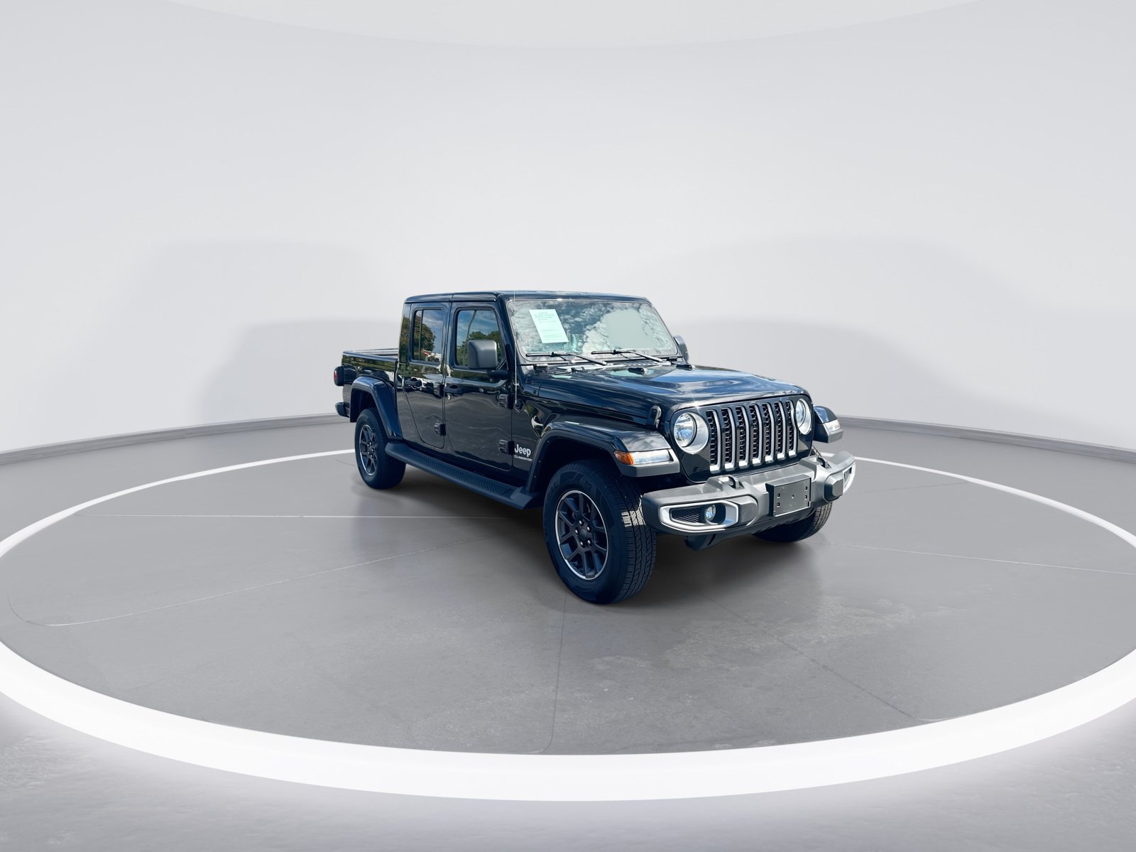 Used 2021 Jeep Gladiator Overland w/ Popular Equipment Package AWD/4WD image 2