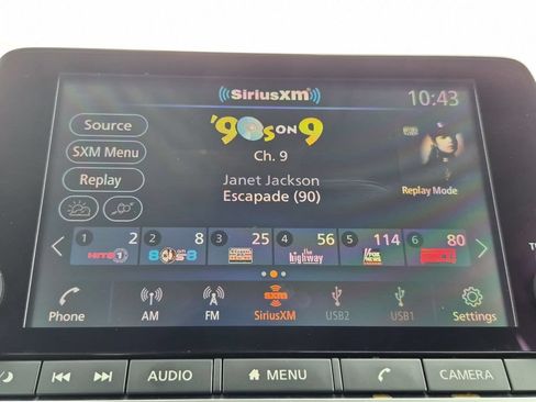 Used 2025 Nissan Altima 2.5 SV FWD image 18