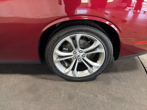 Used 2022 Dodge Challenger R/T w/ Cold Weather Group RWD image 32