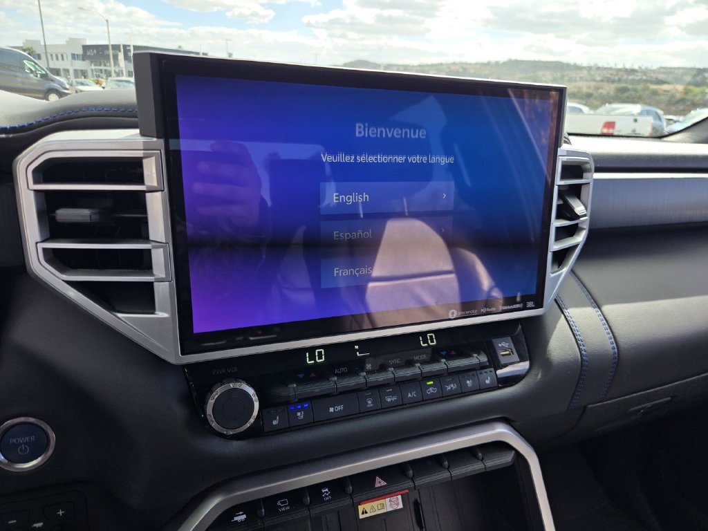Used 2023 Toyota Tundra Platinum AWD/4WD image 18
