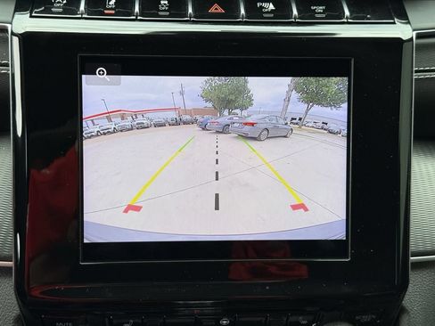Used 2023 Jeep Grand Cherokee Altitude AWD/4WD image 17