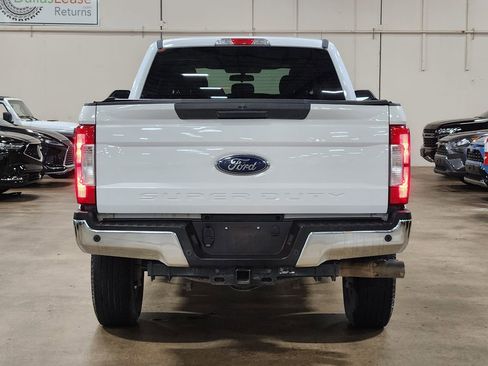 Used 2018 Ford F250 XLT w/ XLT Value Package image 10