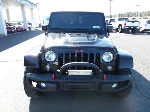Used 2015 Jeep Wrangler Unlimited Rubicon AWD/4WD image 8