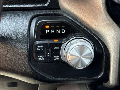 Used 2019 RAM 1500 Laramie AWD/4WD image 19