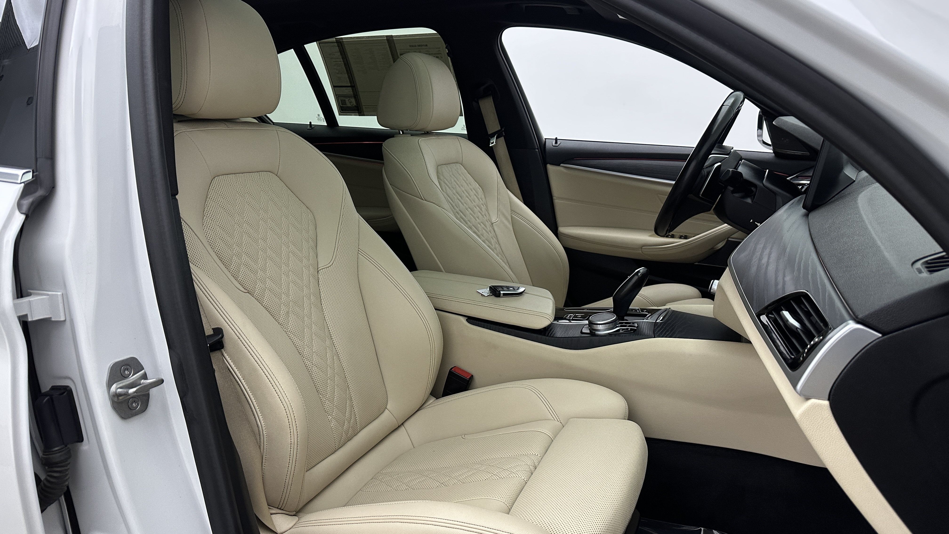 Used 2022 BMW 530i RWD image 42