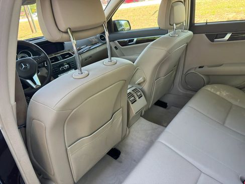 Used 2012 Mercedes-Benz C 250 Sedan image 19