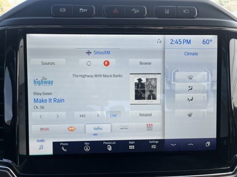 Used 2022 Ford F350 Platinum w/ FX4 Off-Road Package image 25