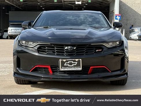 Used 2022 Chevrolet Camaro LT RWD image 3