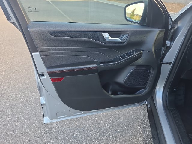 Used 2023 Ford Escape ST-Line w/ Tech Pack #1 FWD image 11