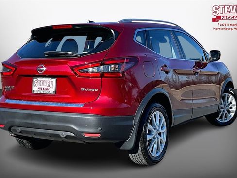 Used 2021 Nissan Rogue Sport SV image 6