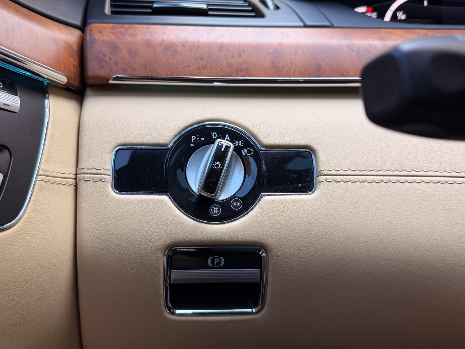 Used 2013 Mercedes-Benz S 63 AMG image 23