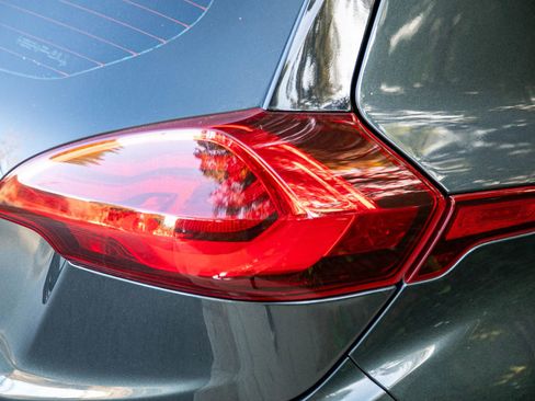 Used 2019 Chevrolet Bolt LT image 9