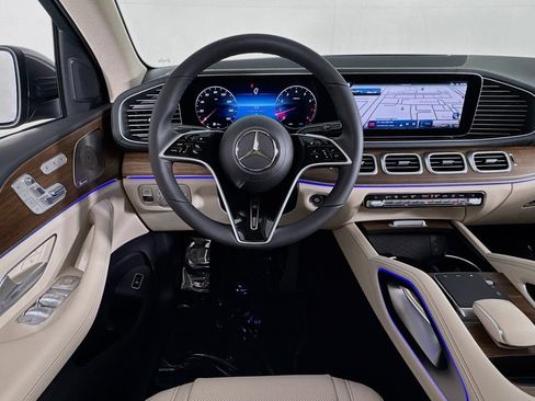 New 2026 Mercedes-Benz GLE 450 4MATIC Coupe image 4