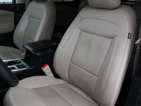 Used 2021 Ford Explorer Limited w/ Equipment Group 301A image 14