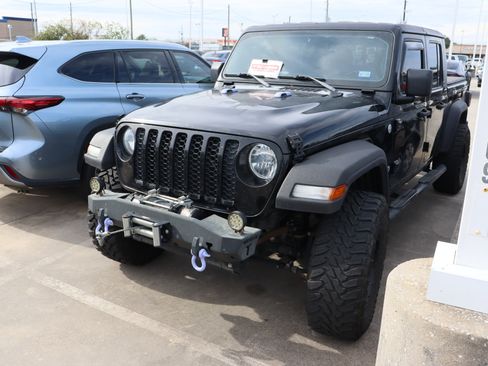 Used 2020 Jeep Gladiator Sport w/ Quick Order Package 24S image 5
