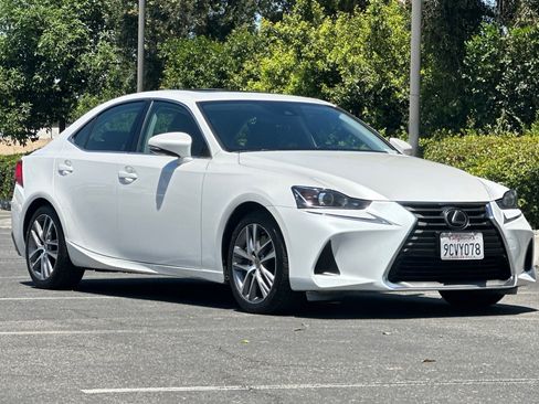 Used 2019 Lexus IS 300 RWD image 7