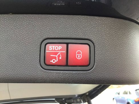 Used 2016 Mercedes-Benz GL 450 4MATIC image 29