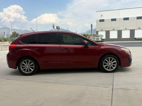 Used 2012 Subaru Impreza 2.0i Premium w/ All-Weather Pkg AWD/4WD image 6