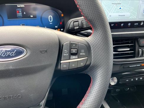 Certified 2025 Ford Escape ST-Line Select w/ Tech Pack #2 image 25