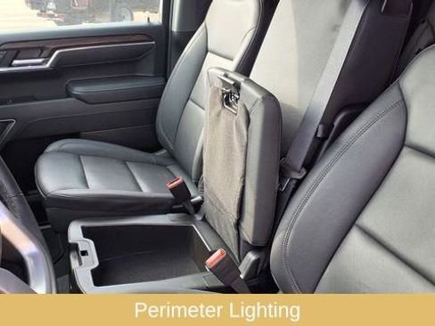 Used 2025 GMC Sierra 1500 SLT image 28