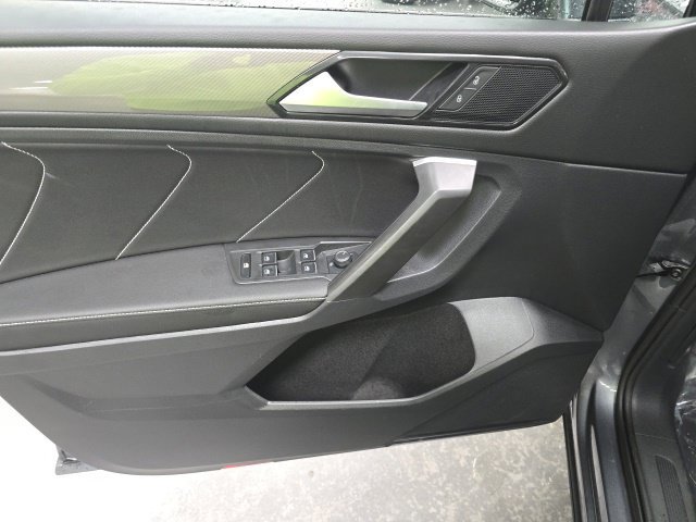 Used 2024 Volkswagen Tiguan Wolfsburg Edition AWD/4WD image 12