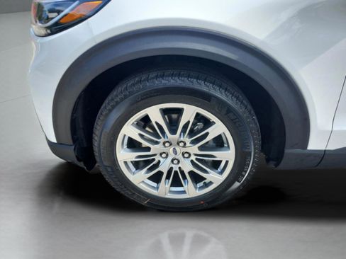 New 2026 Ford Explorer Platinum image 29