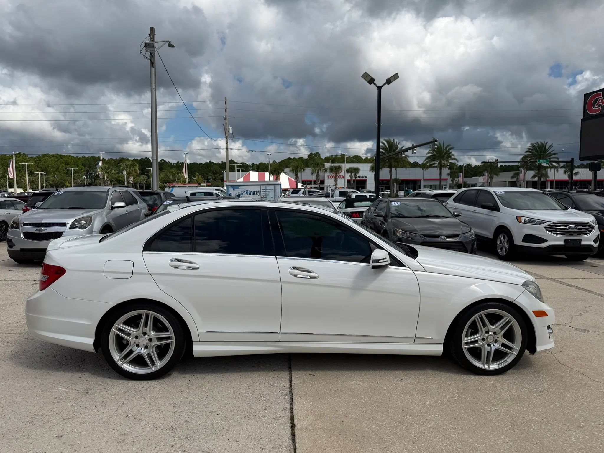 Used 2014 Mercedes-Benz C 250 Sedan image 6