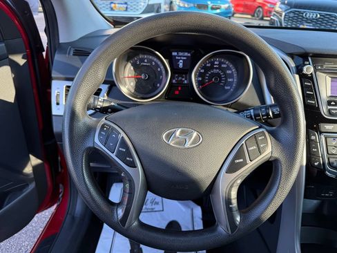 Used 2014 Hyundai Elantra GT FWD image 15