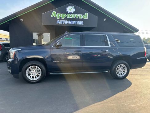 Used 2017 GMC Yukon XL SLT image 5