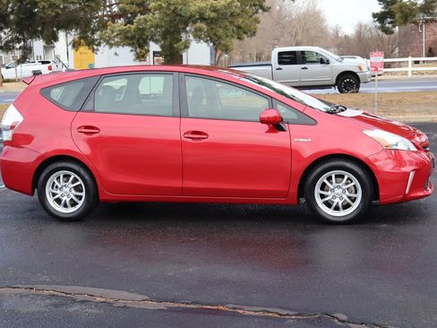 Used 2012 Toyota Prius V Three image 3