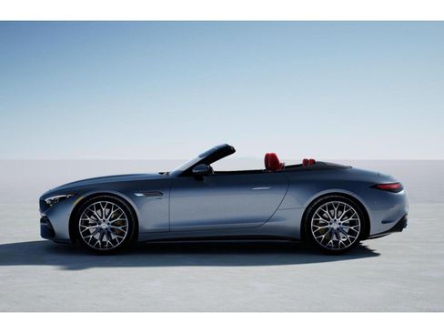 New 2025 Mercedes-Benz SL 63 AMG 4MATIC image 35