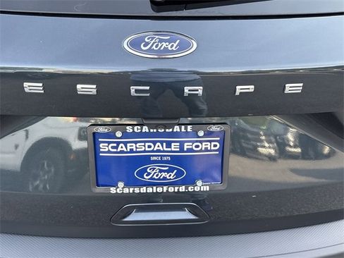 Used 2022 Ford Escape SEL w/ Technology Package image 37
