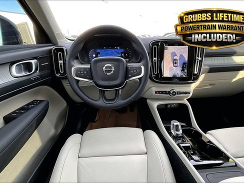 New 2026 Volvo XC40 B5 Ultra w/ Climate Package AWD/4WD image 9