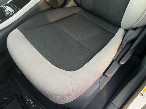 Used 2021 Chevrolet Bolt LT image 20