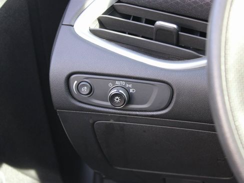 Used 2023 Chevrolet Malibu LT image 20