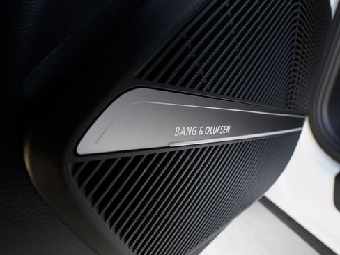 Certified 2025 Audi Q5 2.0T Premium Plus w/ Premium Plus Package image 24