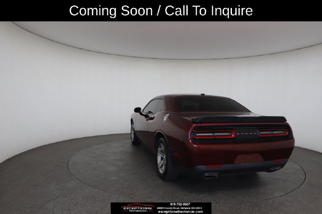 Used 2017 Dodge Challenger SXT RWD image 12